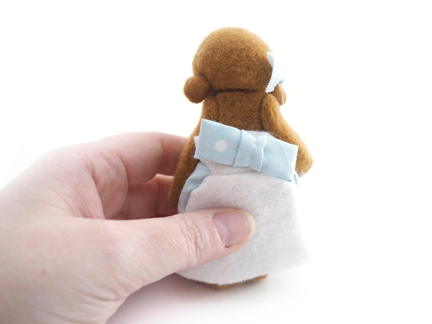 Needle felted bears with ice creams!