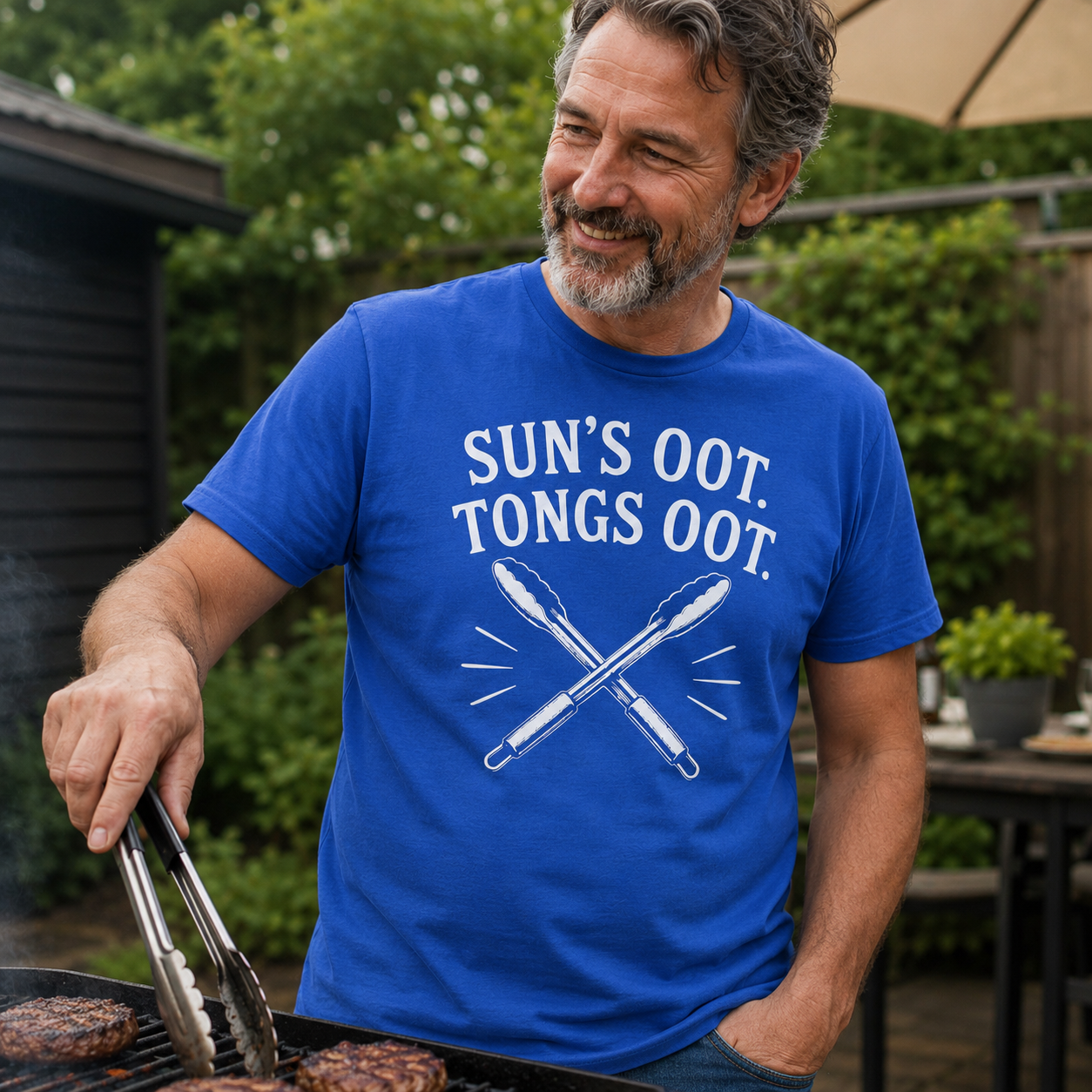 “Sun’s Oot, Tongs Oot.” Standard Fit T-Shirt